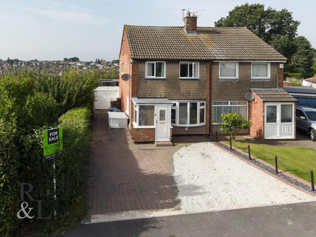 High View Avenue, Keyworth, Nottingham 3 bed semidetached house for