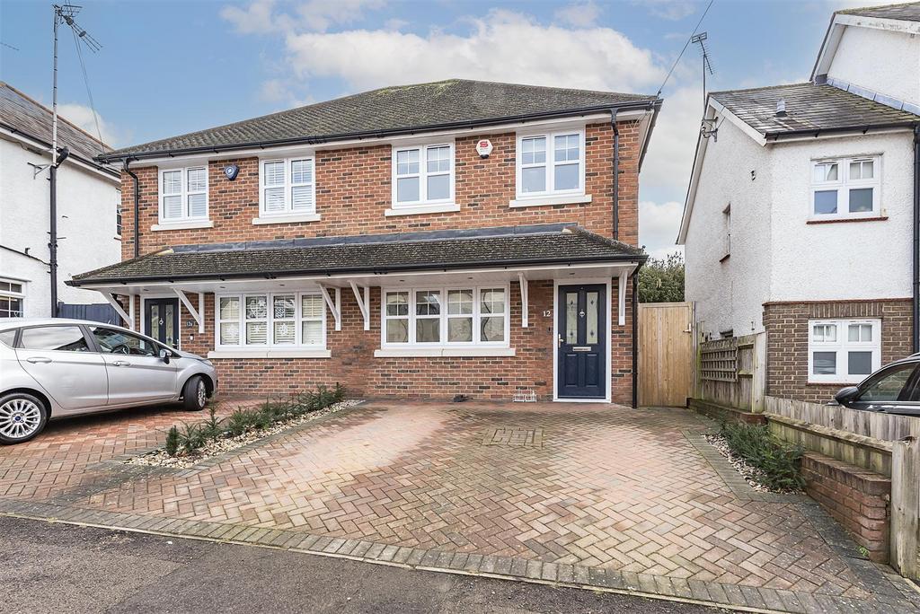 Grove Avenue, Harpenden 3 bed semidetached house £795,000