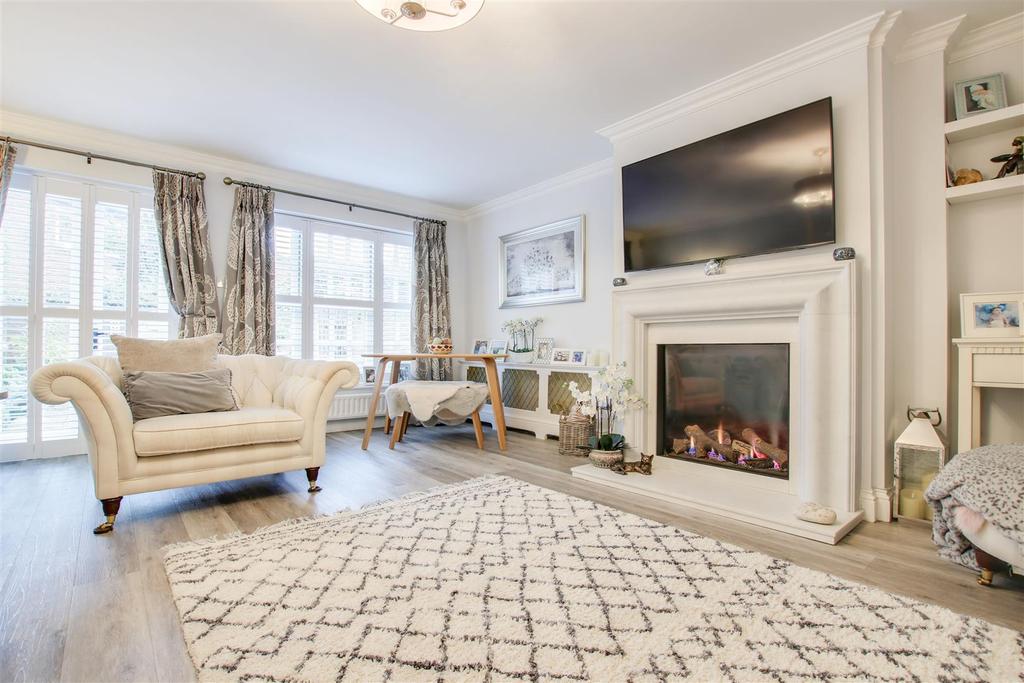Brewhouse Lane, Hertford 3 bed terraced house for sale £750,000