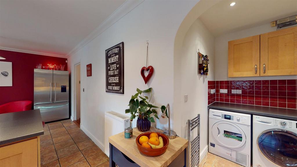 8-Malton-Close-01272023 103953.jpg