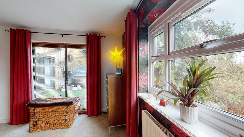 8-Malton-Close-01272023 104801.jpg