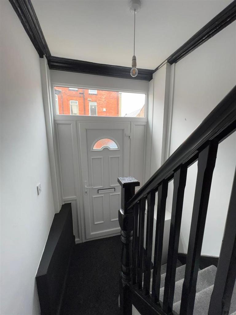 Ashdale Road, Waterloo, Liverpool 2 bed flat £650 pcm (£150 pw)