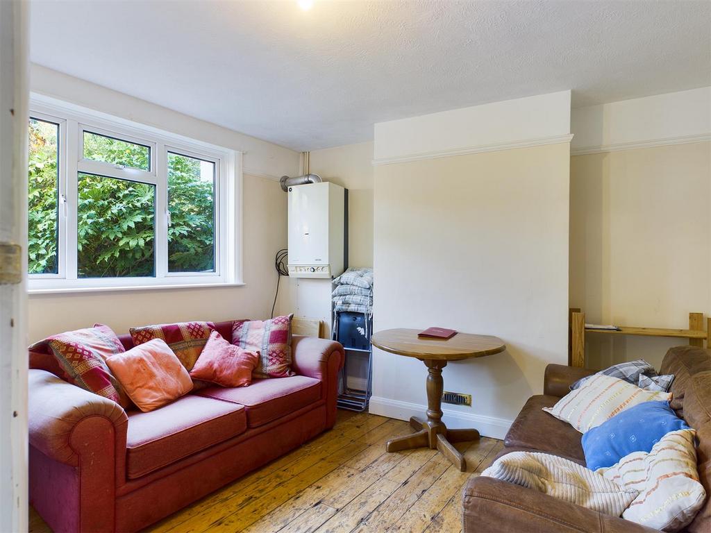 Kimberley Road, Brighton 4 bed terraced house £2,200 pcm (£508 pw)