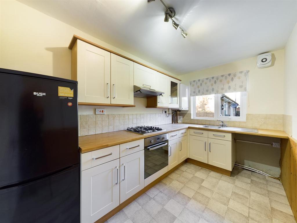 Newton Road, Great Ayton, Middlesbrough 3 bed semidetached bungalow