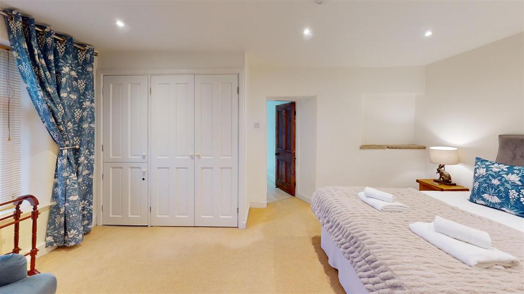 1-Ledesway-Bedroom.jpg