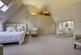 9 heath close 375171 top Bed2 800px.jpg