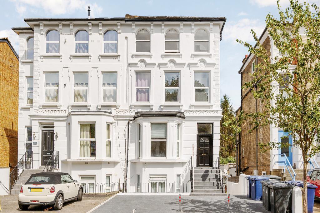 Windsor Road, Ealing, W5 2 bed duplex £1,750 pcm (£404 pw)