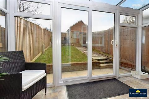 11 Beechfield Close, Stone Cross, Pevensey, BN24 5FH