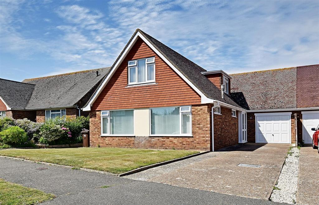Summer Hill Road, BexhillOnSea 3 bed detached bungalow for sale £