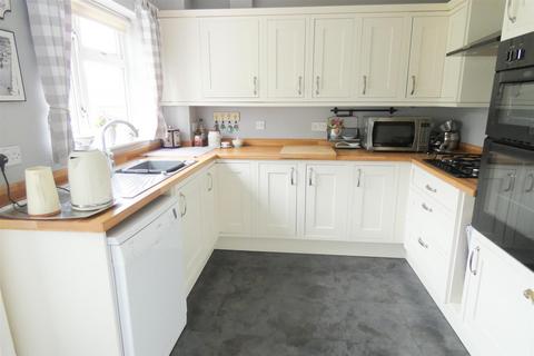 8 Foxford Close, Sutton Coldfield, B72 1YT