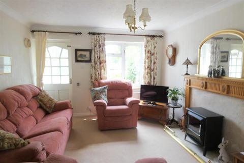 8 Foxford Close, Sutton Coldfield, B72 1YT