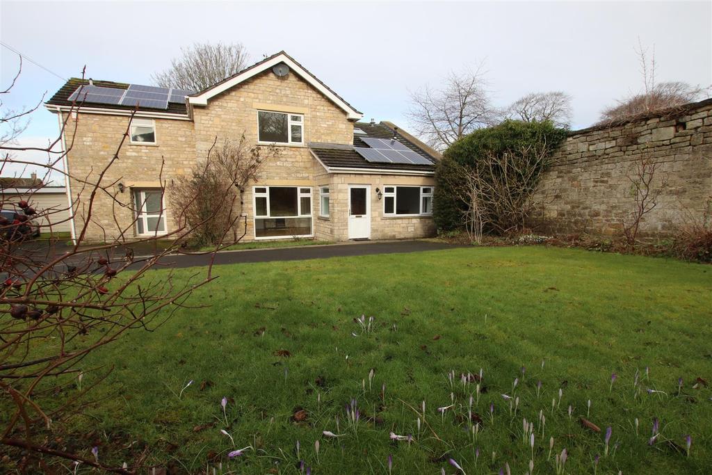 Church Street, Bathford 5 bed detached house £2,500 pcm (£577 pw)