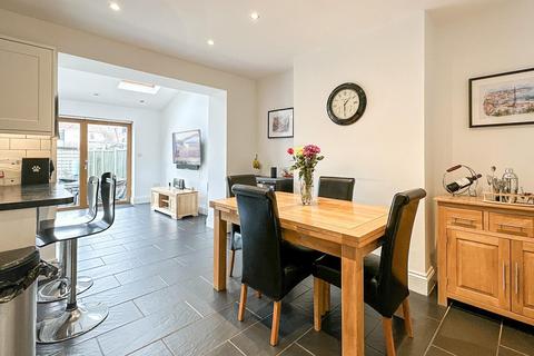 27 Swiss Drive, Bristol, BS3 2RL