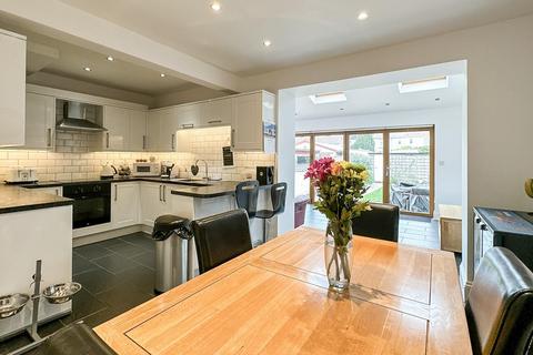 27 Swiss Drive, Bristol, BS3 2RL