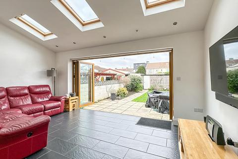 27 Swiss Drive, Bristol, BS3 2RL