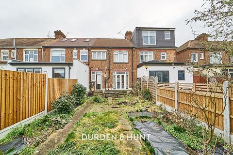 13 Waltham Road, Woodford Green, IG8 8DN