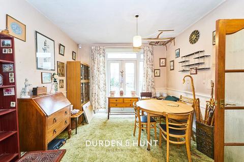 13 Waltham Road, Woodford Green, IG8 8DN