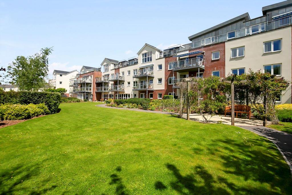 Ellisfields Court
