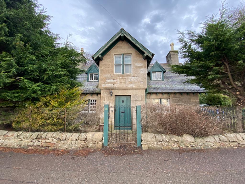 Strathsteven cottage