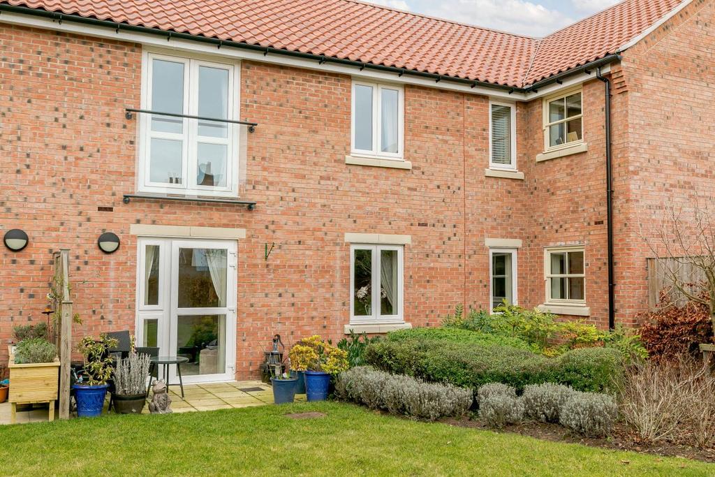 Tickhill Road, Bawtry, Doncaster 2 bed apartment £205,000
