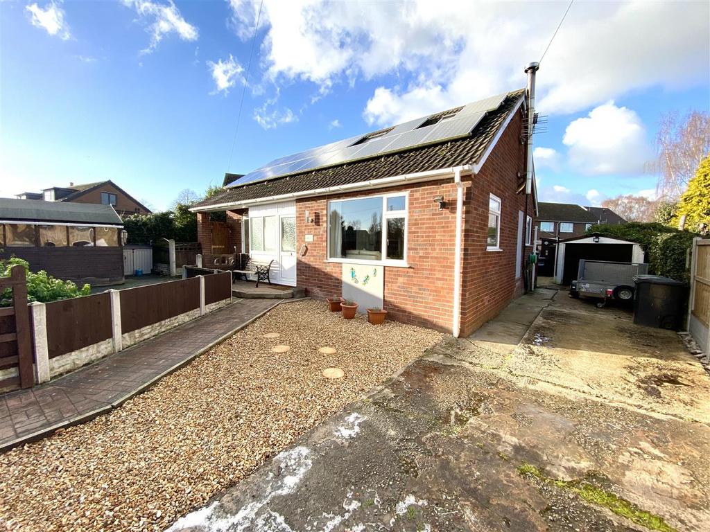 Windsor Lane, Bomere Heath, Shrewsbury 4 bed detached bungalow for sale