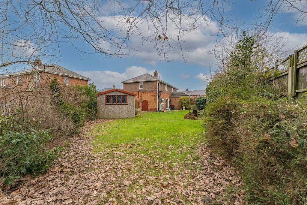 Petworth Avenue, Warrington, WA2 3 bed semidetached house £170,000