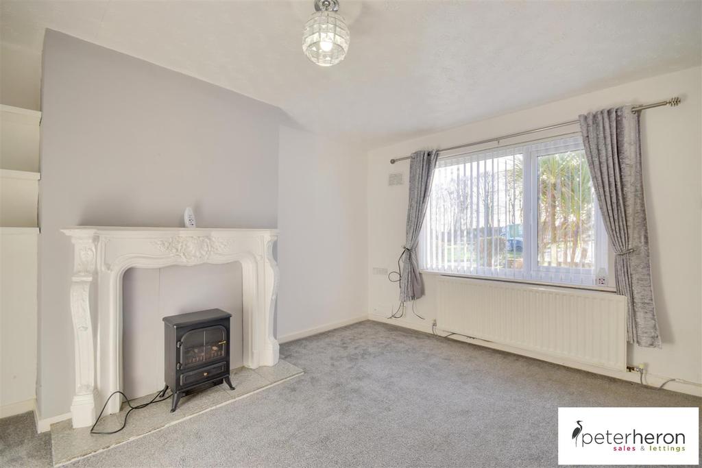 Glencoe Square, Sunderland 2 bed end of terrace house £550 pcm (£127 pw)