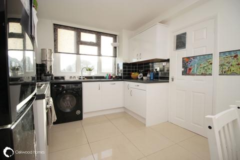 2 bedroom flat for sale - Broadstairs