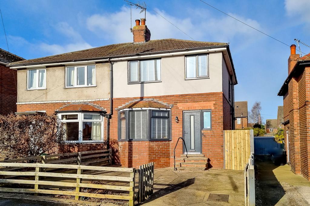 Eleanor Road, Harrogate, HG2 3 bed semidetached house for sale £279,950