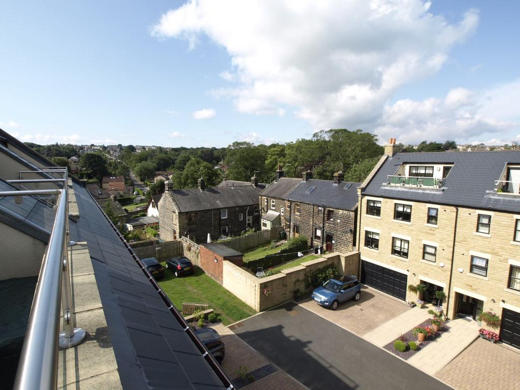 Sawmill Court, Penistone 4 bed townhouse for sale £300,000