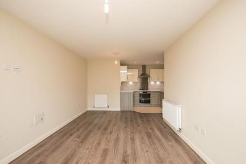 2 bedroom flat to rent - Otter Way, West Drayton, UB7