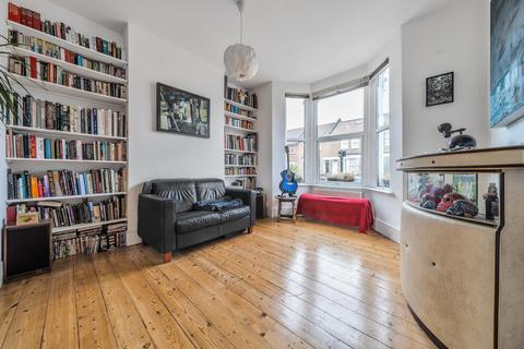 3 Engleheart Road, London, SE6 2HN