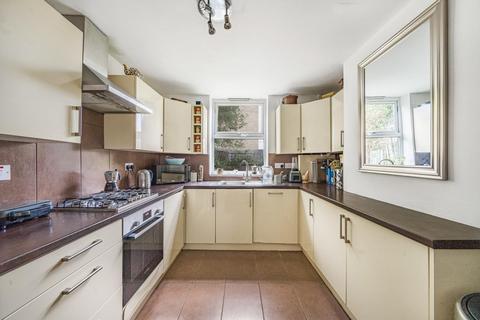3 Engleheart Road, London, SE6 2HN