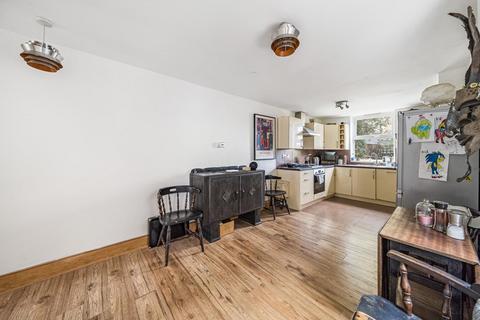 3 Engleheart Road, London, SE6 2HN
