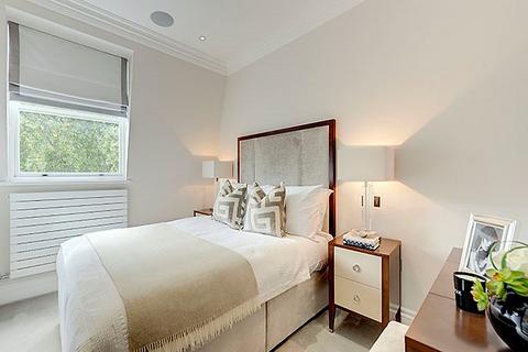 2 bedroom flat to rent, Kensington Gardens Square, Bayswater, London, W2