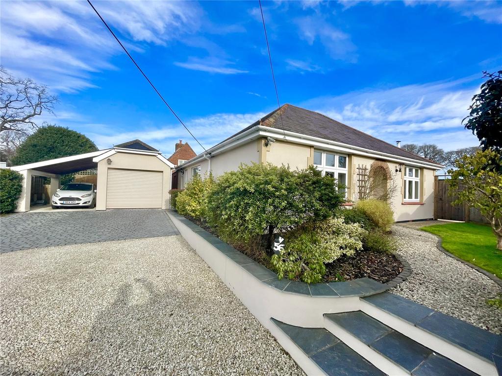 Wainsford Road, Everton, Lymington, Hampshire, SO41 2 bed bungalow for
