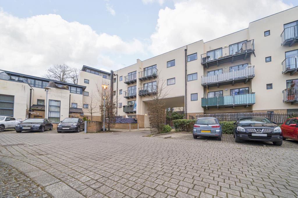 Basingstoke Road, Reading, RG2 2 bed apartment £1,250 pcm (£288 pw)