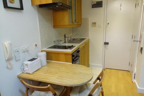 Studio to rent, Gloucester Street, Pimlico, London, SW1V