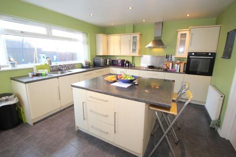 5 bedroom semi-detached house for sale - Beach Road, Tynemouth, NE30