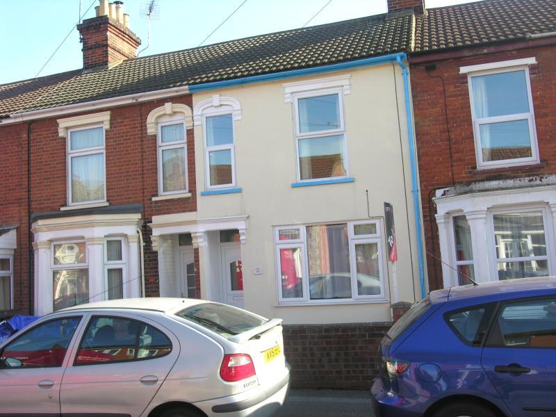 RICHMOND ROAD, IPSWICH 3 bed terraced house to rent £775 pcm (£179 pw)