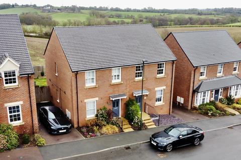 11 Abbots Gate, Lydney, GL15 4BQ