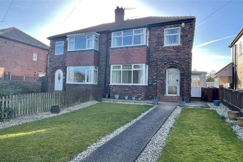 3 bedroom semi-detached house for sale - Broadway, Barnsley, South Yorkshire, S70