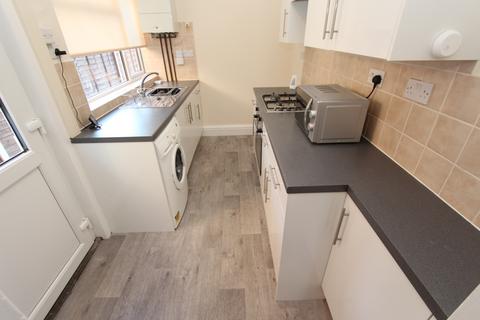 2 bedroom terraced house to rent, Salisbury Street, Long Eaton, NG10