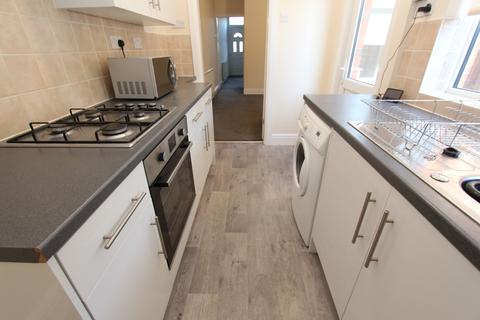2 bedroom terraced house to rent, Salisbury Street, Long Eaton, NG10