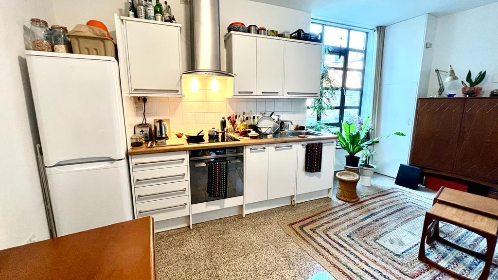 Japan Crescent, London, Greater London, N4 2 bed ground floor flat to