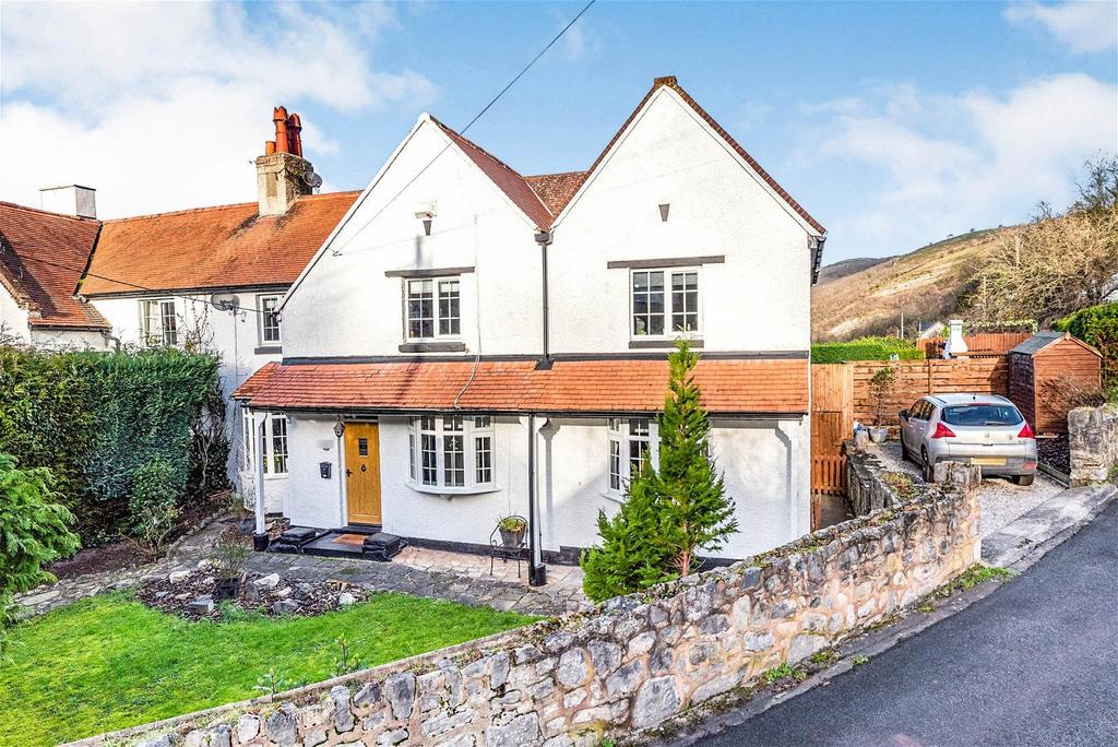 Ffordd Tanrallt, Meliden, Denbighshire LL19 8PS 4 bed semidetached