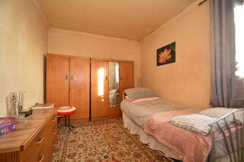 Flat 2/2, 16 Heathcot Place, Glasgow, G15 8NZ
