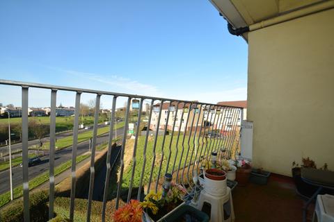 Flat 2/2, 16 Heathcot Place, Glasgow, G15 8NZ