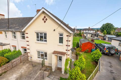 7 Harper Road, Crewkerne, TA18 8ED