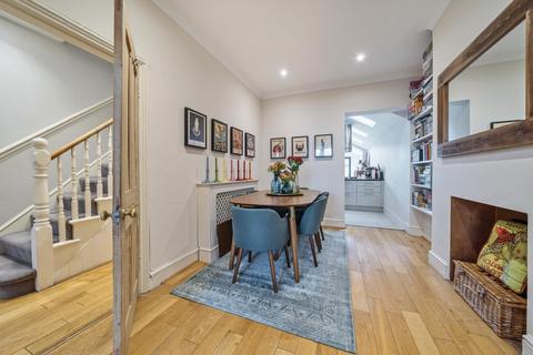 63 Vanderbilt Road, London, SW18 3BG